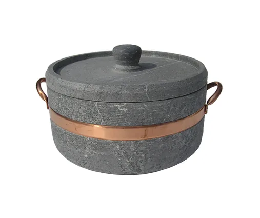 Casseruola con coperchio ribassato